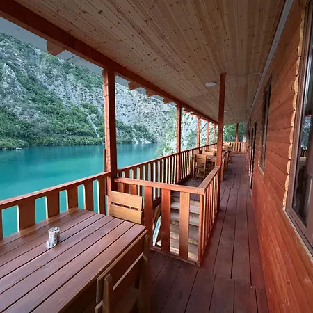 Te Panorama, Komani Affittacamere