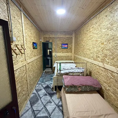 Te Panorama, Komani 3*